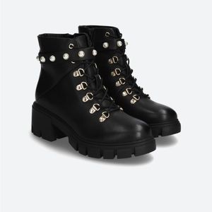 Mia Black Booties Size 6.5